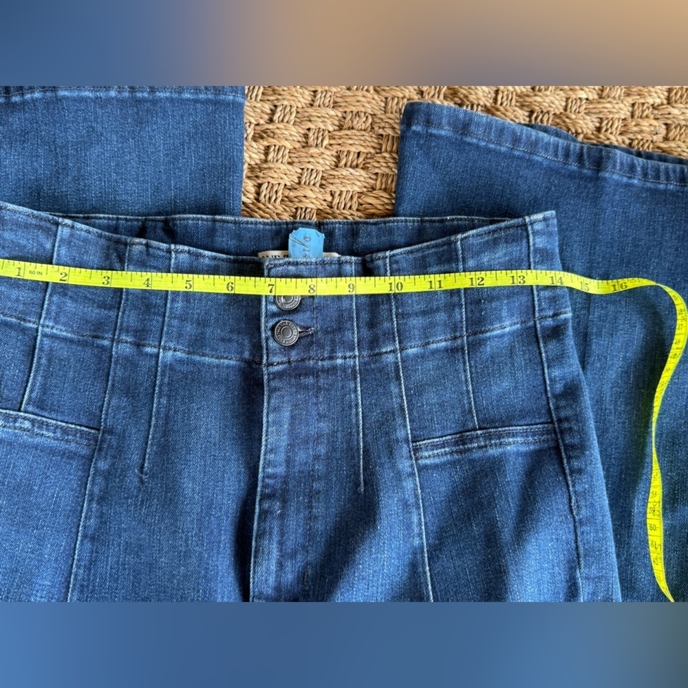 We The Free Jayde Flare Jeans Sz 31 Night Sky - Picture 8 of 16